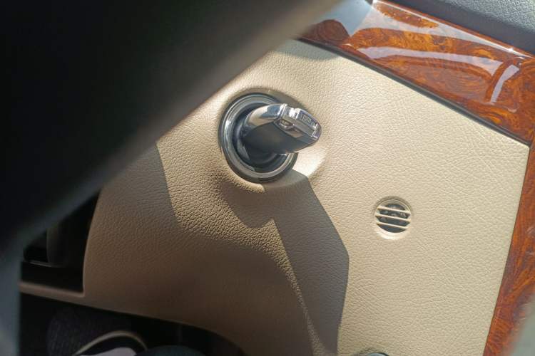 Used Mercedes-Benz Viano 2013 3.0L Comfort Edition
