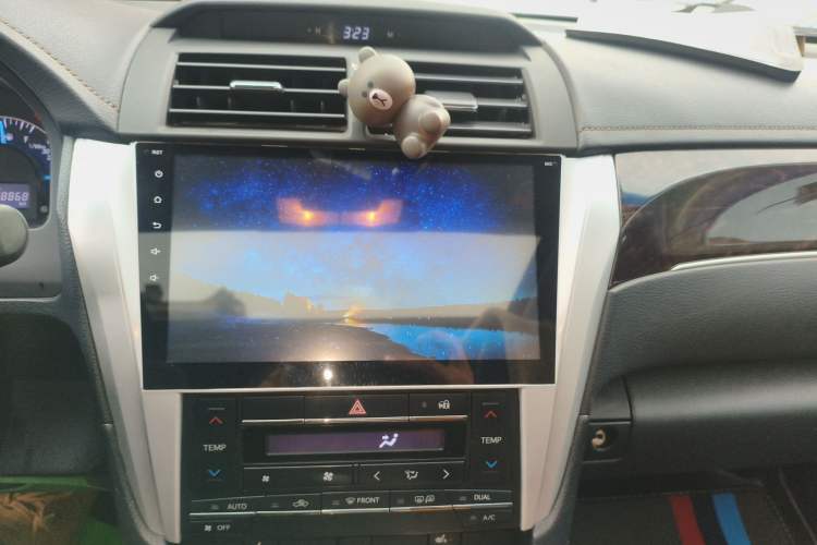 Used Toyota Camry 2016 2.0G 10th Anniversary Leading Edition
