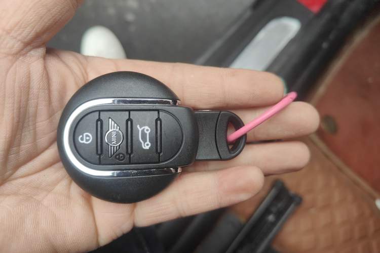 Used MINI 2022 1.5T COOPER Classic Edition