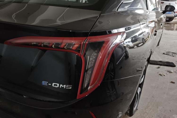 Used Hongqi E-QM5 2023 Base Travel Edition
