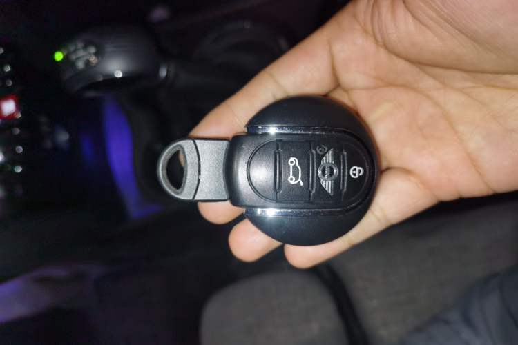 Used MINI Countryman 2017 1.5T COOPER ALL4 Vehicle Key