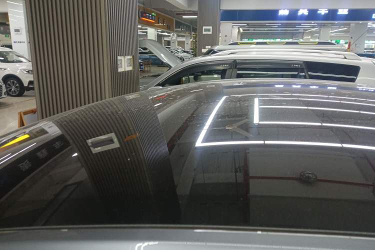 Used Tesla Model Y 2025 Rear-Wheel-Drive Version