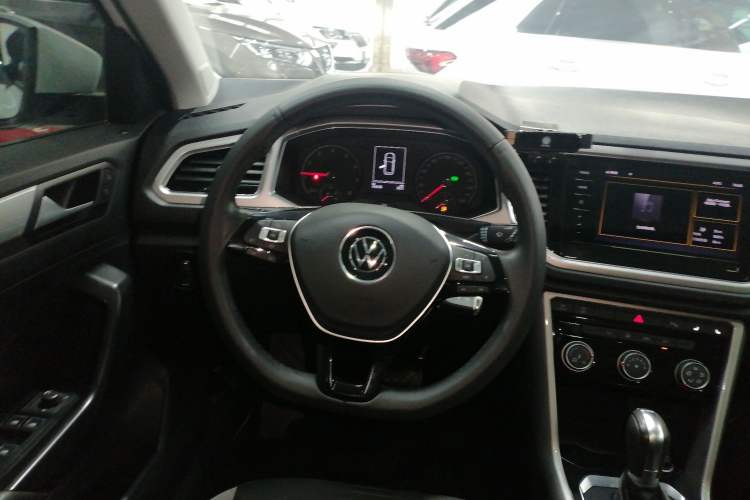 Used Volkswagen T-ROC 2021 Revised Version 280TSI DSG Two-Wheel Drive Elite Connect Edition