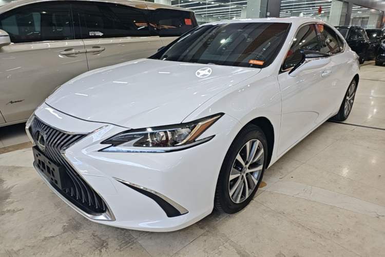 Used Lexus ES 2020 200 Excellence Edition