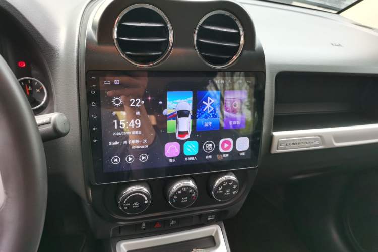 Used Jeep Compass 2014 Revised Version 2.4L Four-Wheel Drive Comfort Edition Audio And AC Panel