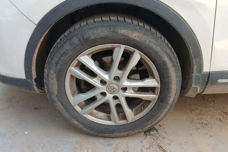 Used Baojun 560 2015 1.8L manual Comfort trim level
