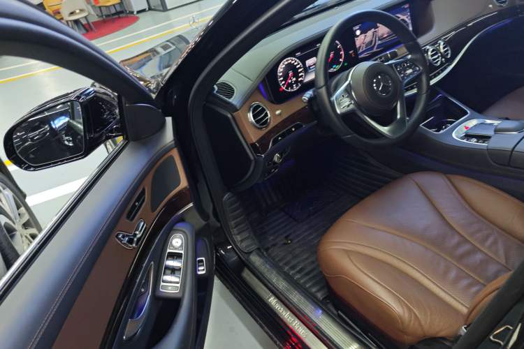 Used Mercedes-Benz S-Class 2019 S 320 L Prestige Edition Driver Seat