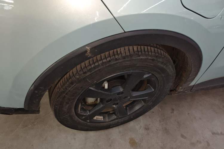 Used Geometry E Firefly 2022 401 km Linglong Tiger 5 Seats