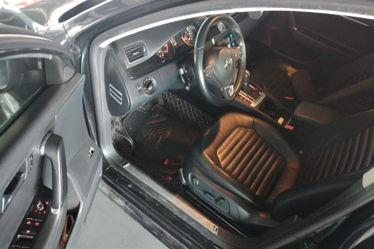 Used Volkswagen Magotan 2013 2.0 TSI Luxury Model