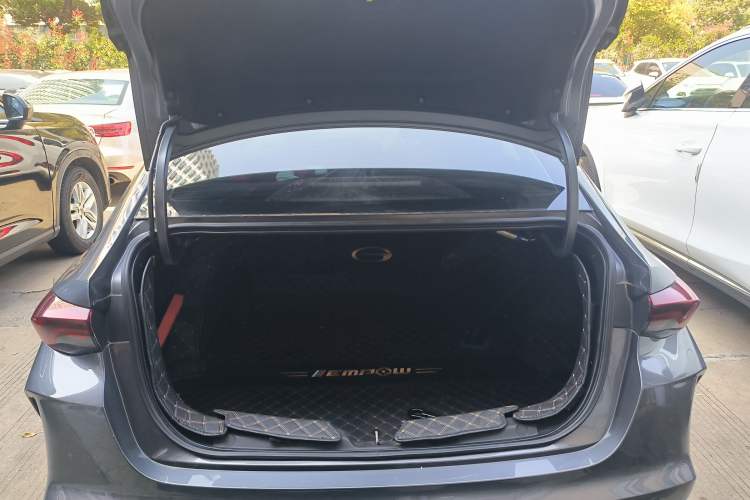 Used GAC Trumpchi EMPOW 2021 270T DCT J15 Version Trunk