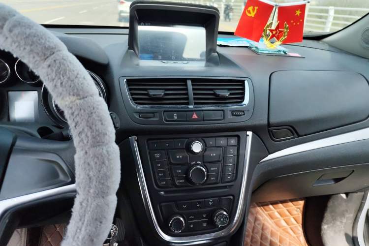 Used Buick Encore 2015 1.4T Automatic Two-Wheel Drive Urban Elite Version