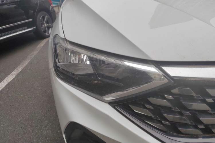 Used Jetta VA3 2024 1.5L Automatic Entry Version Right Front Headlight