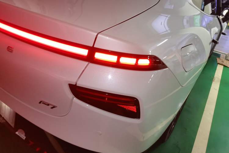 Used XPeng P7 2020 586N Right Rear Taillight