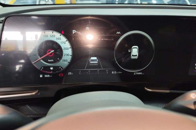 Used Kia Sportage (Chinese Domestic Model) 2025 1.5T Two-Wheel Drive Prestige Edition
