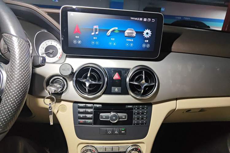 Used Mercedes-Benz GLK-Class 2014 GLK 260 4MATIC Dynamic Model