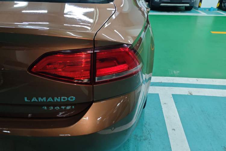 Used Volkswagen Lamando 2017 230TSI DSG Fashion Edition Right Rear Taillight