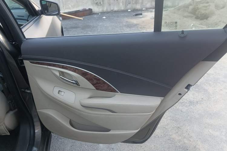 Used Buick LaCrosse 2013 2.4L SIDI Leading Comfort Version
