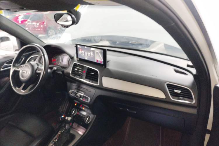 Used Audi Q3 2015 35 TFSI Ambition Edition
