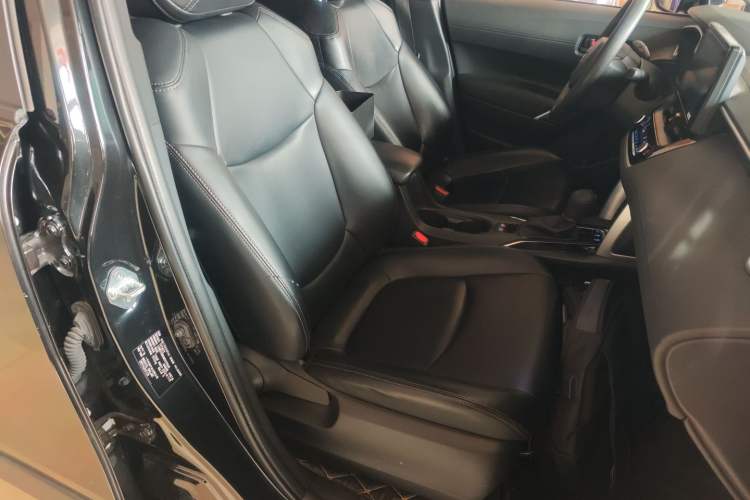 Used Toyota Corolla Cross 2022 2.0L Elite Edition Right Front Seat