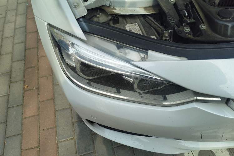 Used BMW 3 Series 2015 320Li Fashion Model Right Front Headlight