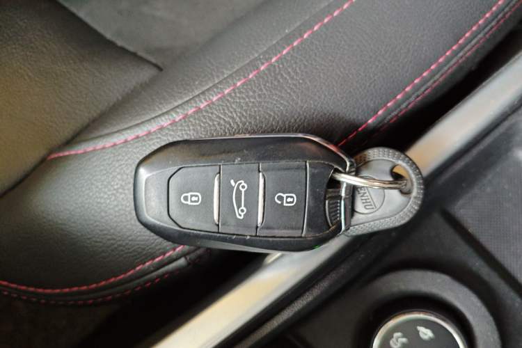 Used Citroen C3-XR 2015 1.6THP Automatic Smart Model
