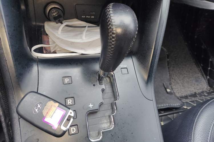 Used Hyundai ix35 2013 2.0L Automatic Two-Wheel Drive Smart GLS China IV Standard
