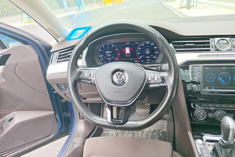 Used Volkswagen Variant 2017 380TSI Two-Wheel Drive Comfort Edition
