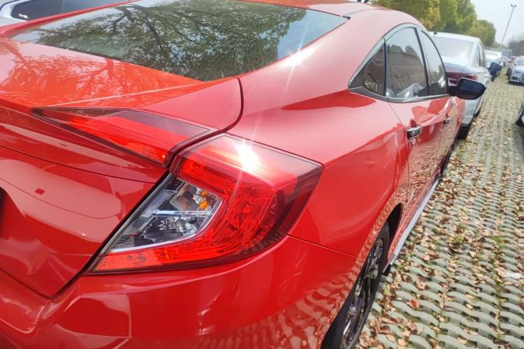 Used Honda Civic 2016 220TURBO CVT Luxury Edition Right Rear Taillight