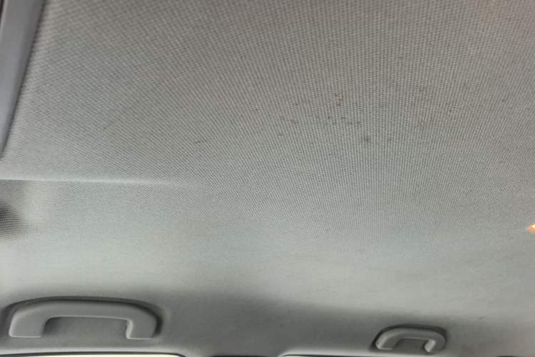 Used Dongfeng Fengdu MX6 2015 2.0L Manual Two-Wheel Drive Navigation Edition