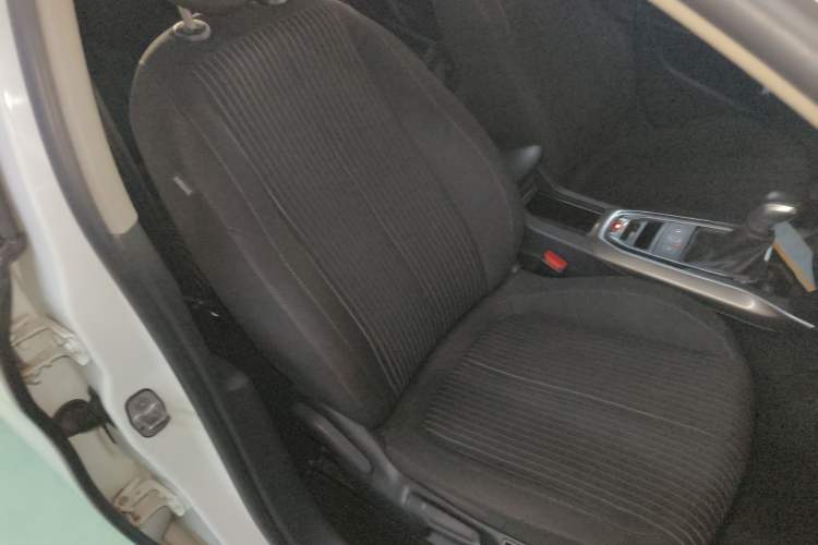 Used Peugeot 408 2015 1.2T Automatic Luxury Edition Right Front Seat