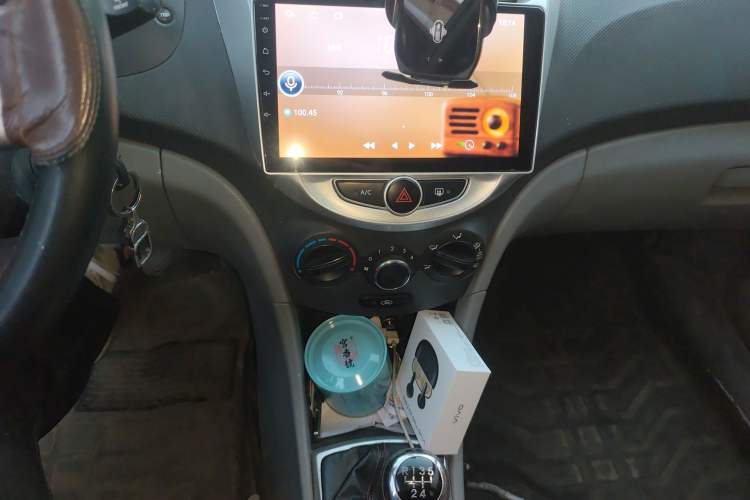 Used Hyundai Verna (older generation) 2010 Sedan 1.4L Manual Comfort GS