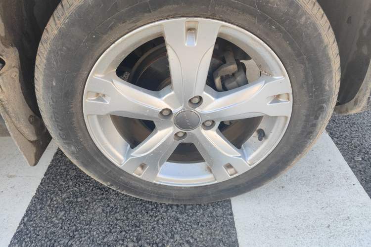 Used Haval H1 2016 Red Label 1.5L Manual Luxury Model
