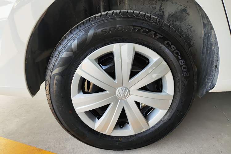 Used Volkswagen Jetta 2017 1.5L Manual Fashion Edition
