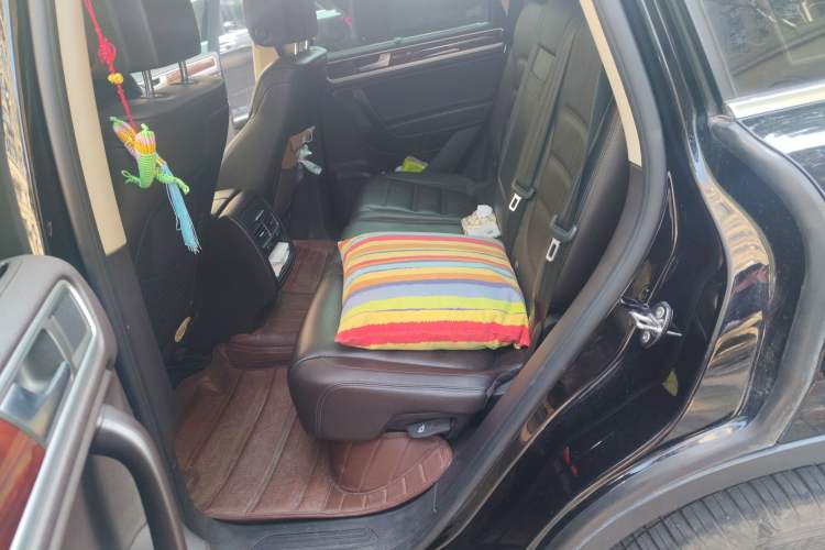 Used Volkswagen Touareg 2014 3.0 TSI New Edition
