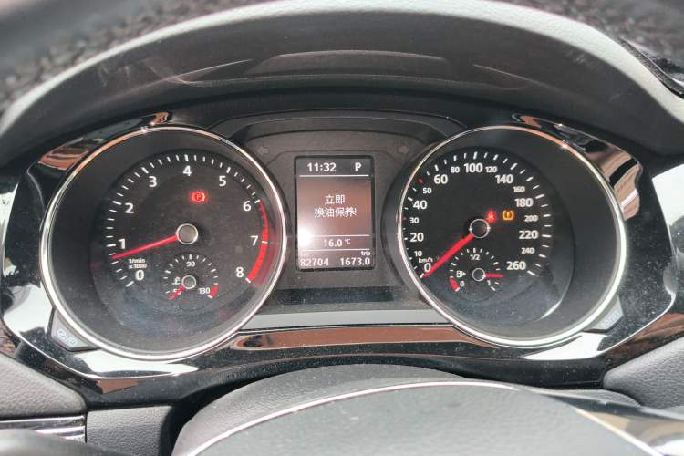 Used Volkswagen Sagitar 2018 280TSI DSG Ignite Edition Instrument Cluster