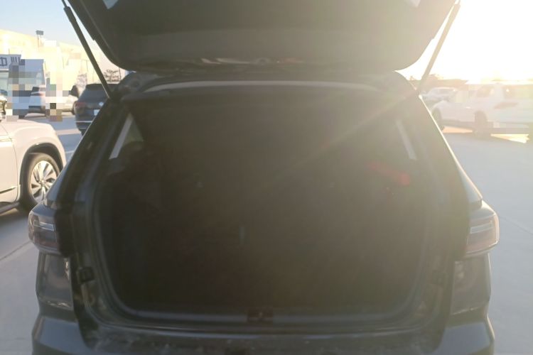 Used Volkswagen Tharu 2023 300TSI Two-Wheel-Drive Moonlight Edition
