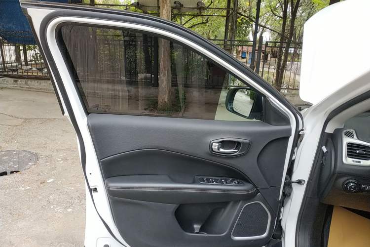 Used Jeep Compass 2017 200T Automatic Family Edition