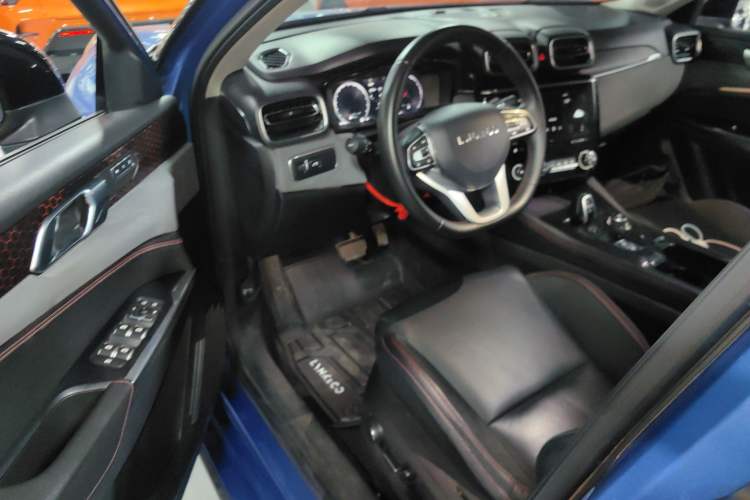 Used Lynk & Co 02 2018 2.0T DCT 4x4 Sport Pro Edition China V Standard
