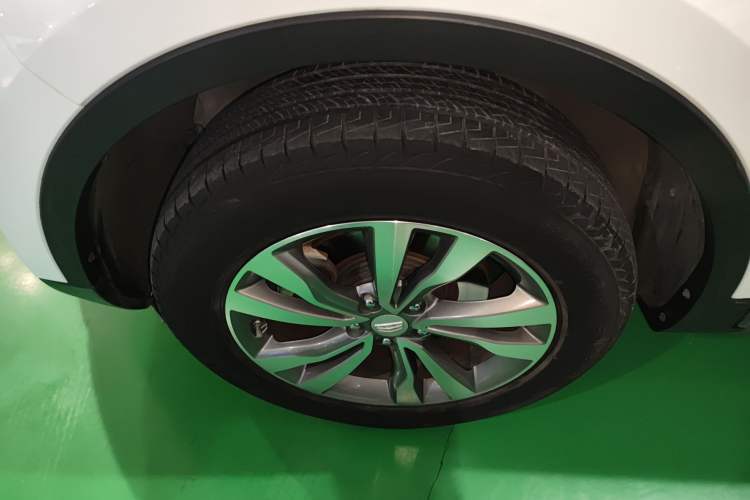 Used Geely Auto Emgrand X7 Sport 2016 1.8TD Automatic ZhiShang Model