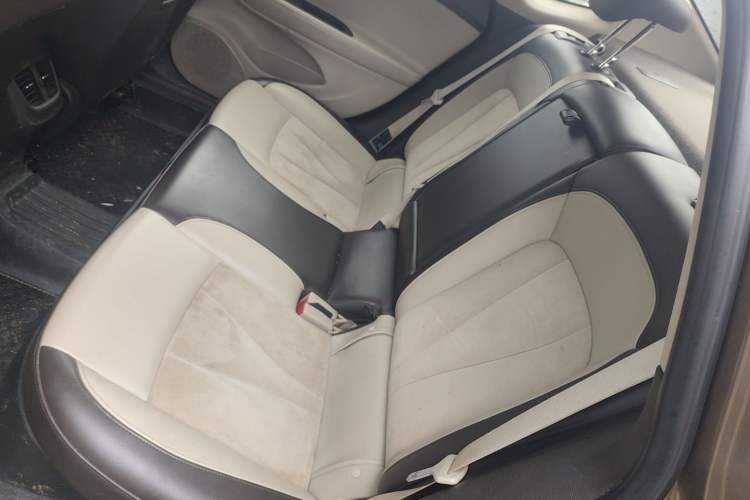 Used Buick Verano 2015 Sedan 15S Automatic Leading Model Left Rear Seat