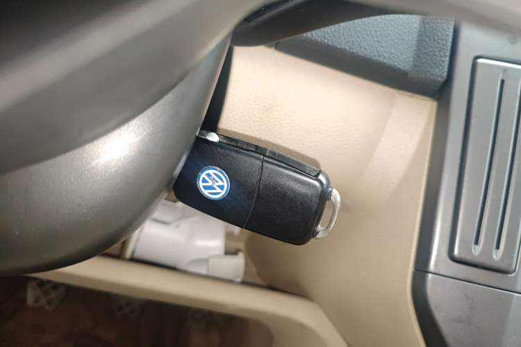 Used Volkswagen Polo 2009 Kica 1.6L Manual Fashion Edition
