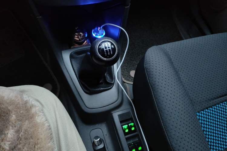 Used FAW Weizhi V2 2010 1.3L Manual Comfort Edition
