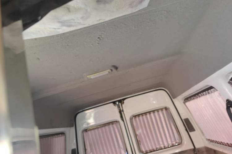 Used JMC Transit 2017 2.8T Commercial Version Short Wheelbase Mid-Roof 6/7/8-Seater JX493