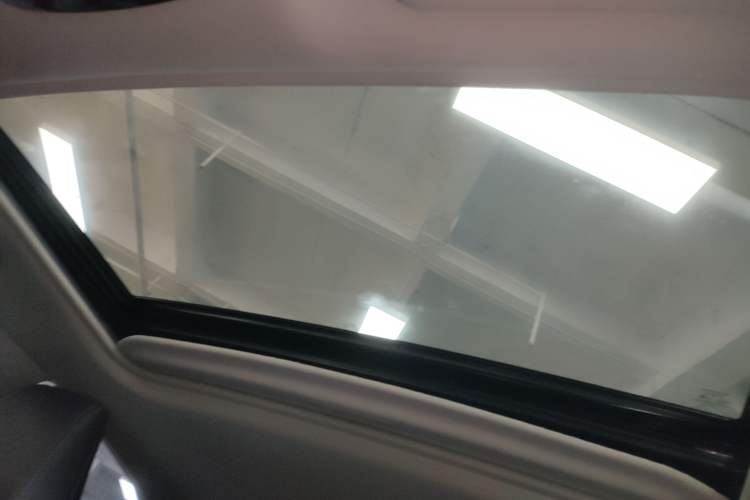 Used Toyota Camry 2024 Dual-Motor 2.0 HGVP Luxury Edition
