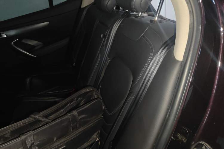 Used DS 6 2016 1.6T Luxury Edition THP160 Left Rear Seat