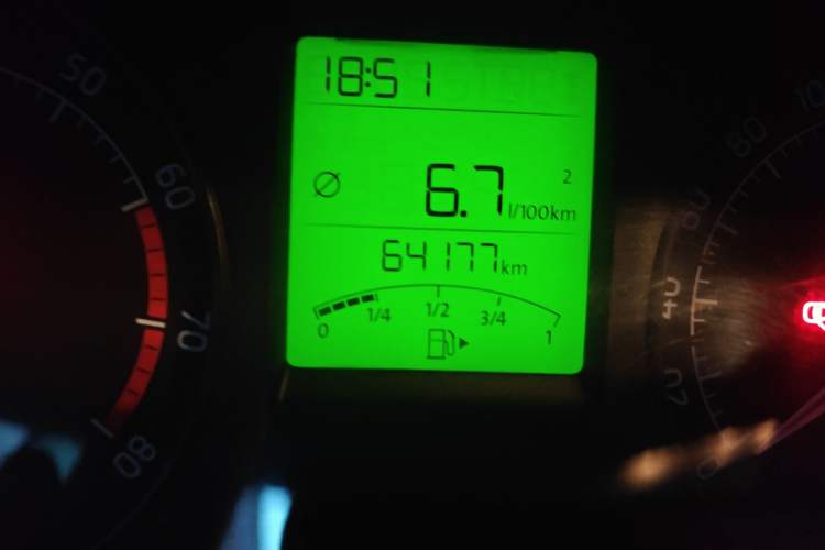 Used Skoda Rapid 2015 1.6L Manual Smart Selection Model Odometer Close Up