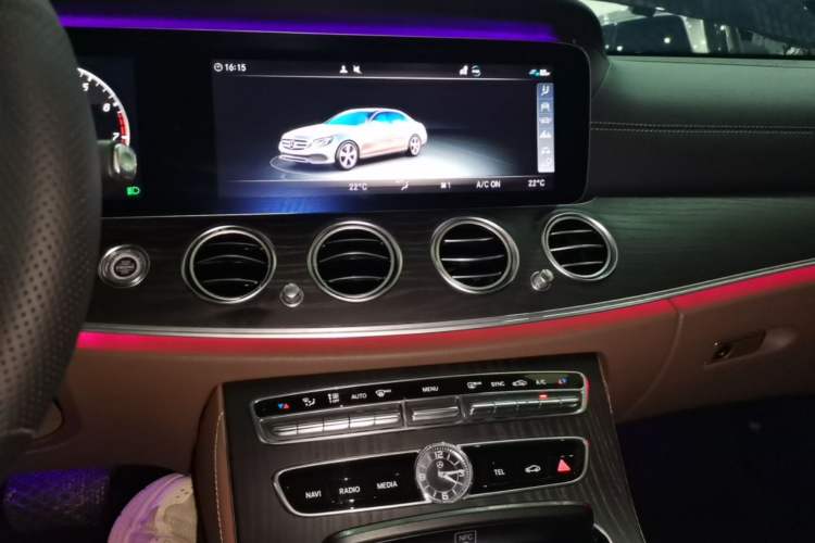 Used Mercedes-Benz E-Class 2020 Restyled E 300 L Sporty and Stylish Edition Audio And AC Panel