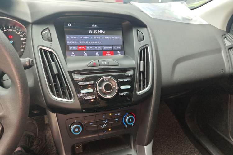 Used Ford Focus 2018 Hatchback Classic 1.6L Manual Comfort Plus SmartDrive Edition
