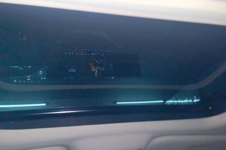 Used Denza D9 2024 DM-i 970 Luxury Model
