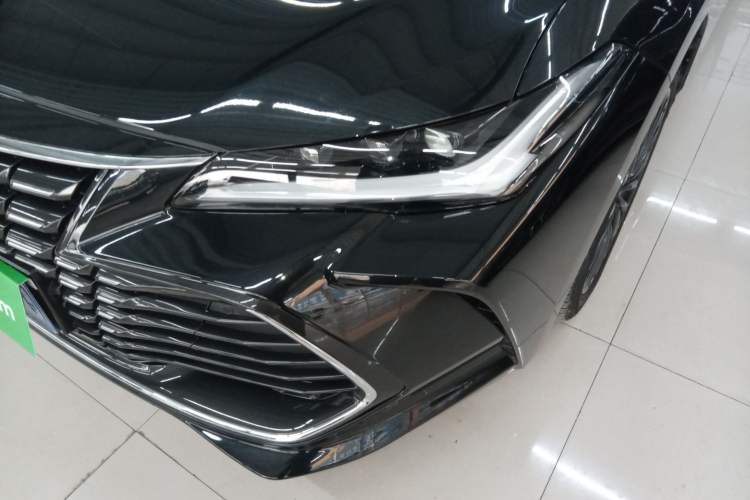 Used Toyota Avalon 2023 2.0L XLE Deluxe Edition